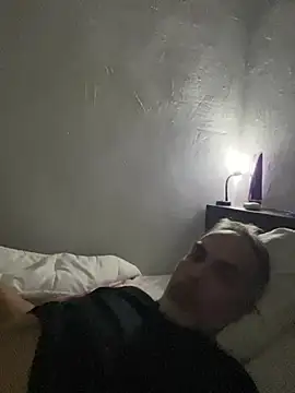 Snapshot of zoltard_1911 chatting on January 2025 01:02:01 AM zoltard 1911 online show from January 2025 01:02:01 AM