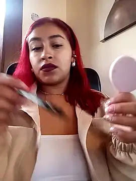 Snapshot of AnonymousGirl chatting on November 2025 01:33:01 PM AnonymousGirl online show from November 2025 01:33:01 PM