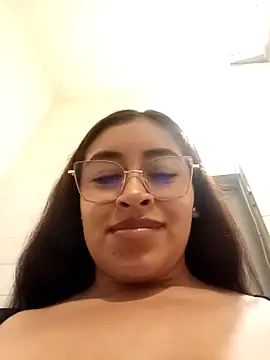 Snapshot of AnonymousGirl chatting on March 2026 01:33:01 AM AnonymousGirl online show from March 2026 01:33:01 AM