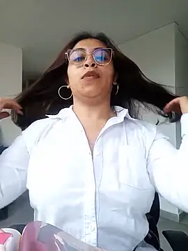 AnonymousGirl online show from May 2026 07:56:02 PM