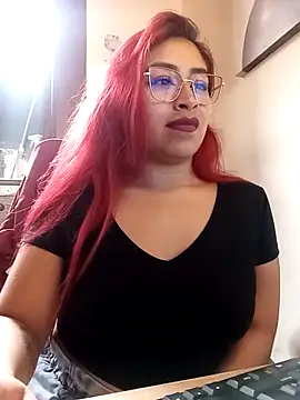 Snapshot of AnonymousGirl chatting on November 2025 07:06:01 PM AnonymousGirl online show from November 2025 07:06:01 PM