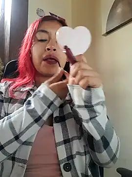 Snapshot of AnonymousGirl chatting on December 2025 01:24:02 PM AnonymousGirl online show from December 2025 01:24:02 PM