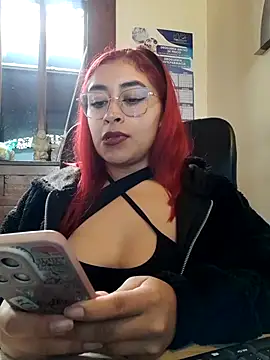 Snapshot of AnonymousGirl chatting on November 2025 03:15:01 PM AnonymousGirl online show from November 2025 03:15:01 PM