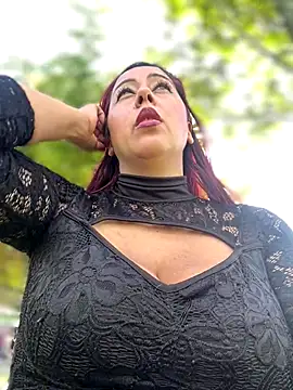 Miss  Melody online show from December 2025 08:04:02 PM