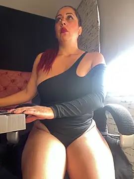 Miss  Melody online show from September 2025 02:39:02 PM