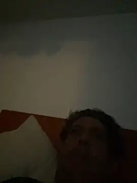 Snapshot of Inglphons chatting on October 2025 05:56:02 AM Inglphons online show from October 2025 05:56:02 AM