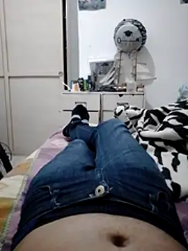 Snapshot of alejo5288 chatting on October 2025 02:23:02 AM alejo5288 online show from October 2025 02:23:02 AM