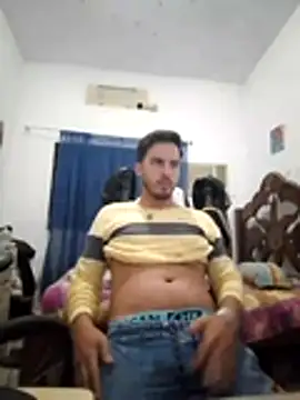 Snapshot of alejo5288 chatting on October 2025 12:42:01 AM alejo5288 online show from October 2025 12:42:01 AM