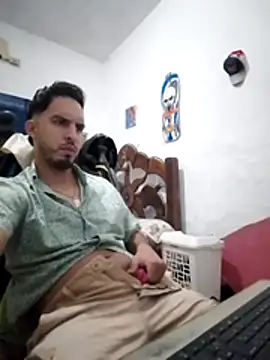 Snapshot of alejo5288 chatting on November 2025 04:02:01 AM alejo5288 online show from November 2025 04:02:01 AM