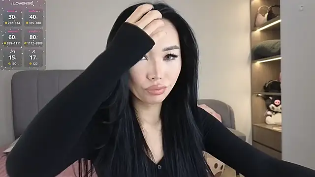 asianqueeny online show from February 2026 01:28:01 AM