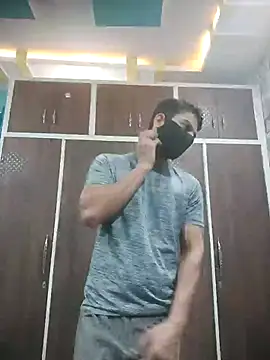 NikaYeptho online show from October 2025 05:01:01 PM