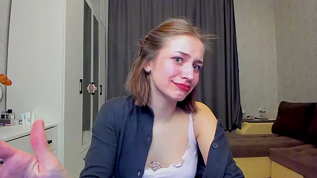 Snapshot of Shawty_Maria chatting on March 2025 08:42:02 PM Shawty Maria online show from March 2025 08:42:02 PM