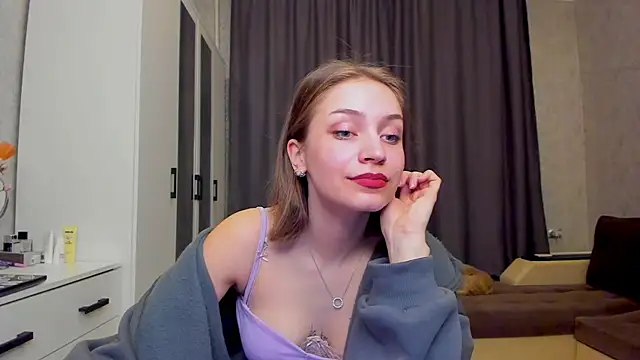 Snapshot of Shawty_Maria chatting on February 2025 05:05:02 PM Shawty Maria online show from February 2025 05:05:02 PM