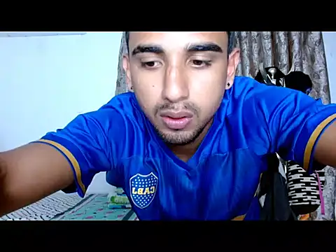 Snapshot of dannyhardx chatting on November 2025 10:21:01 PM dannyhardx online show from November 2025 10:21:01 PM