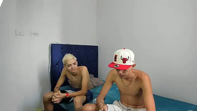 Latinos 2001 online show from March 2025 05:07:02 PM