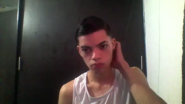 Latinos 2001 online show from April 2026 02:54:01 PM