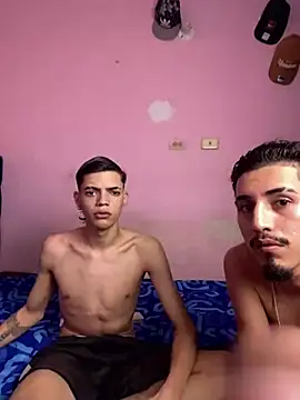 Latinos 2001 online show from March 2026 05:00:01 PM