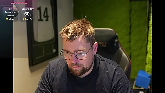 justinitt online show from December 2025 01:35:01 PM