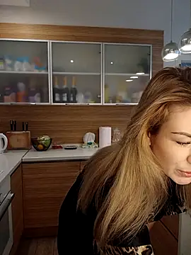 Miroslavadzm1 online show from April 2026 11:14:02 AM