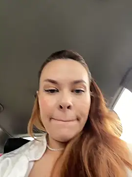 Kelley Allie online show from November 2025 06:28:02 AM