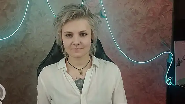 Snapshot of EvaBrownie chatting on January 2025 02:46:02 PM EvaBrownie online show from January 2025 02:46:02 PM