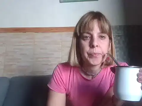 Snapshot of bhianca123 chatting on January 2025 02:57:01 PM bhianca123 online show from January 2025 02:57:01 PM