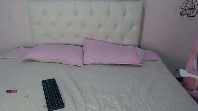 Snapshot of gracelove_1 chatting on January 2025 01:11:01 PM gracelove 1 online show from January 2025 01:11:01 PM