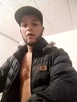 Snapshot of im_dominik chatting on January 2025 06:38:02 AM im dominik online show from January 2025 06:38:02 AM