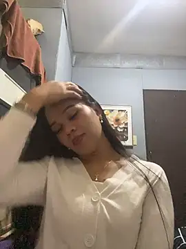 SophiaCourthaway online show from November 2025 05:30:02 PM