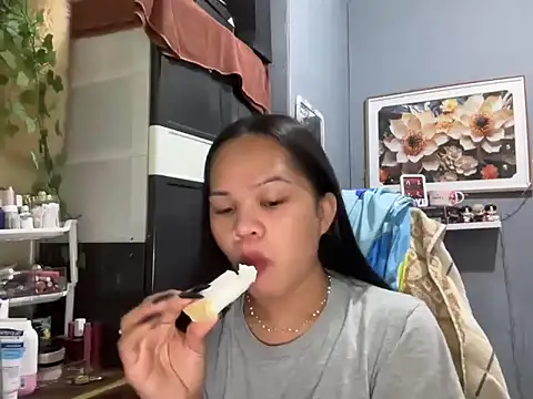 SophiaCourthaway online show from December 2025 09:47:02 AM