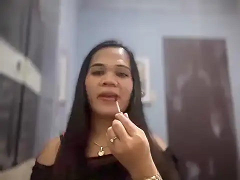 SophiaCourthaway online show from April 2026 10:11:01 PM