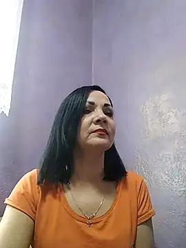 Tory Lovi online show from February 2025 11:53:01 AM