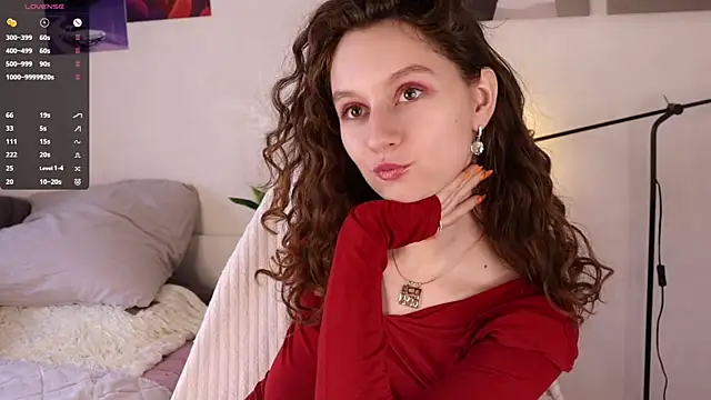 Snapshot of Leya_Curly chatting on May 2026 10:01:02 AM Leya Curly online show from May 2026 10:01:02 AM