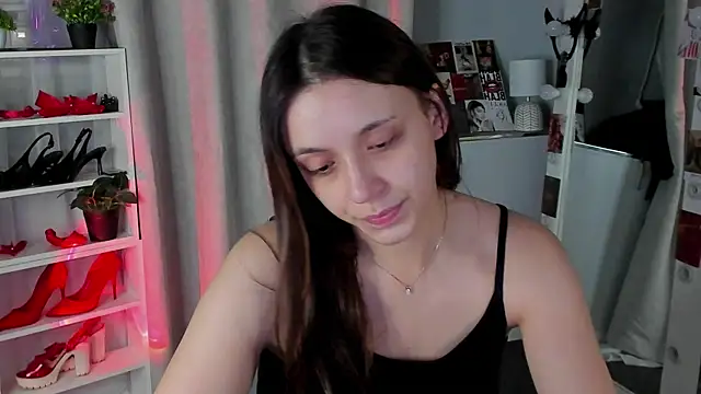 Sahara Shields online show from October 2025 10:39:01 AM