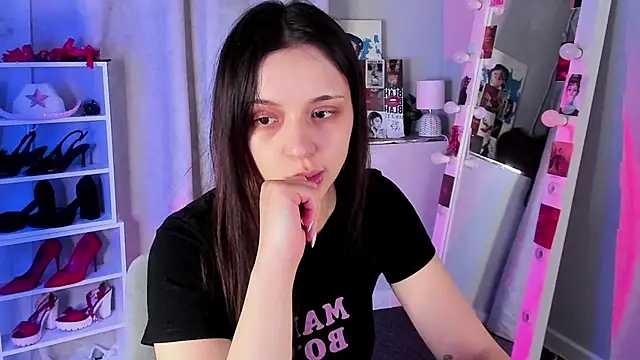 Sahara Shields online show from February 2026 09:19:01 AM