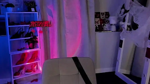 Snapshot of Sahara_Shields chatting on October 2025 10:58:02 AM Sahara Shields online show from October 2025 10:58:02 AM