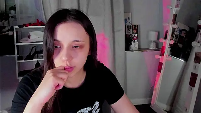 Sahara Shields online show from March 2026 09:20:02 AM