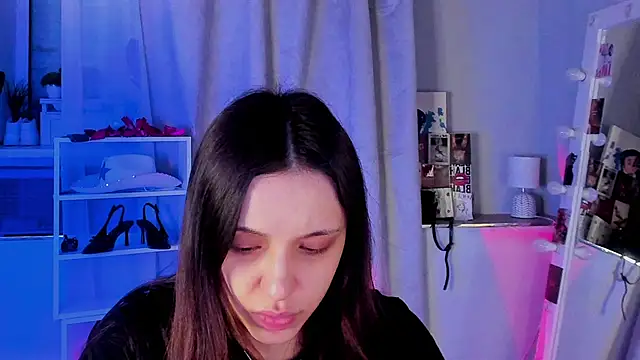 Sahara Shields online show from April 2026 09:49:01 AM