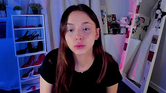 Snapshot of Sahara_Shields chatting on December 2025 07:51:02 AM Sahara Shields online show from December 2025 07:51:02 AM