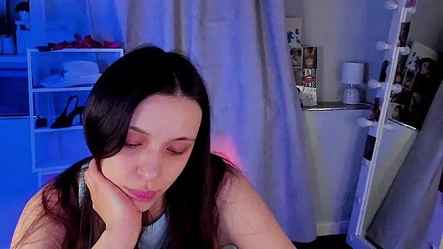 Sahara Shields online show from April 2026 08:38:02 AM