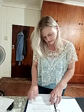 Snapshot of Vintasia chatting on February 2026 07:46:01 PM Vintasia online show from February 2026 07:46:01 PM