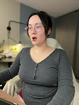 Kiss My Body online show from February 2026 05:41:01 PM