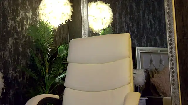 KeylaBlair online show from November 2025 08:19:01 PM