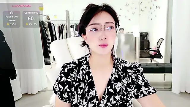 Snapshot of miaomiao-777 chatting on October 2025 02:24:02 AM miaomiao-777 online show from October 2025 02:24:02 AM