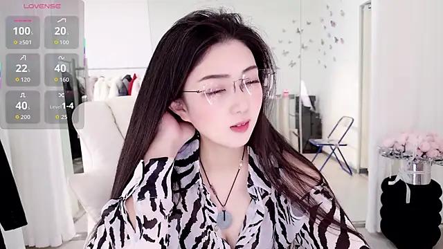 miaomiao-777 online show from February 2026 04:41:02 AM