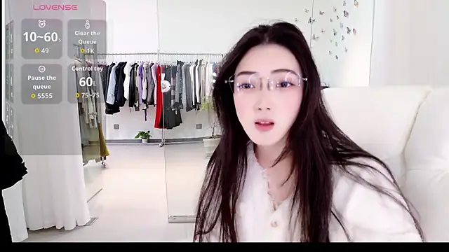 miaomiao-777 online show from December 2025 04:14:01 AM