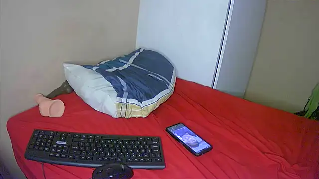 Snapshot of BigBootyStudent chatting on January 2025 10:19:01 PM BigBootyStudent online show from January 2025 10:19:01 PM