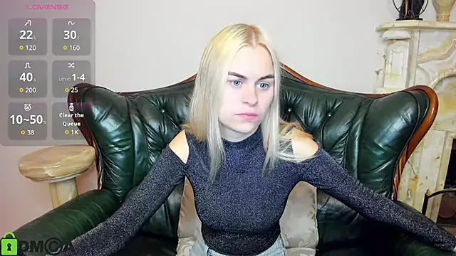 HillEva online show from September 2025 07:35:02 PM