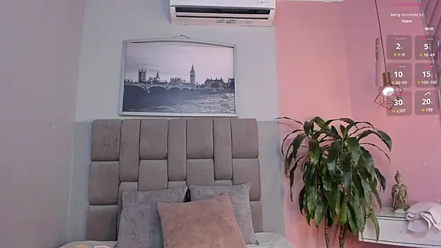 janna lopez  online show from November 2025 11:03:02 AM