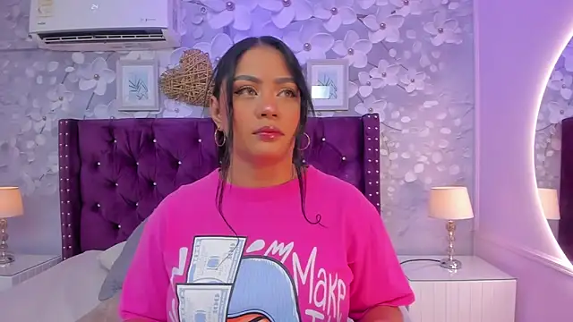 janna lopez  online show from November 2025 11:44:02 AM